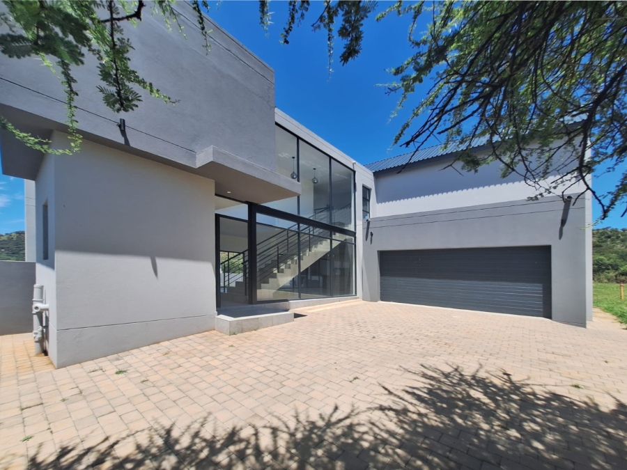 To Let 4 Bedroom Property for Rent in Redstone Private Country Estate North West